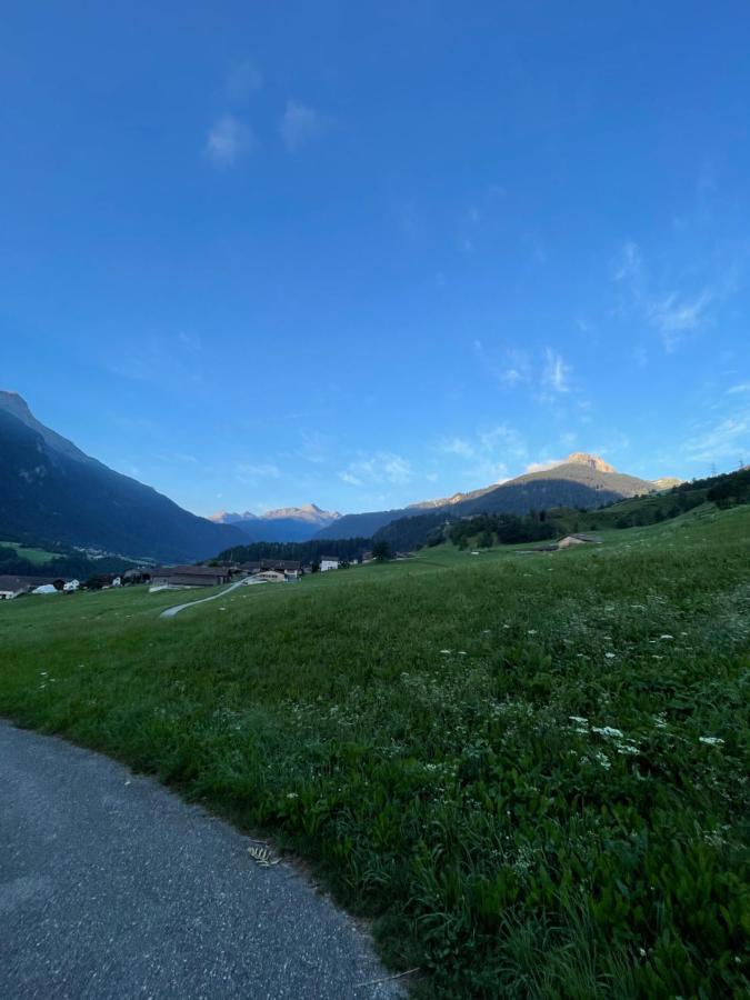 Gasthaus Beverin Farden エクステリア 写真